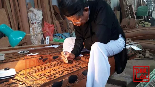 Chữ viết trên câu đầu không chỉ có tính thẩm mỹ mà còn chứa đựng triết lý nhân sinh quan sâu sắc