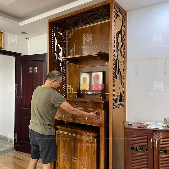 Phòng thờ chung cư gỗ Sồi đẹp nhất 2026