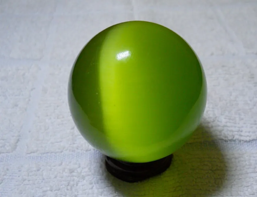 Sản phẩm nhựa giả đá xuất hiện nhiều tại các cửa hàng quà lưu niệm không uy tín