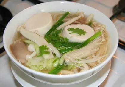 ram canh nam dau phu