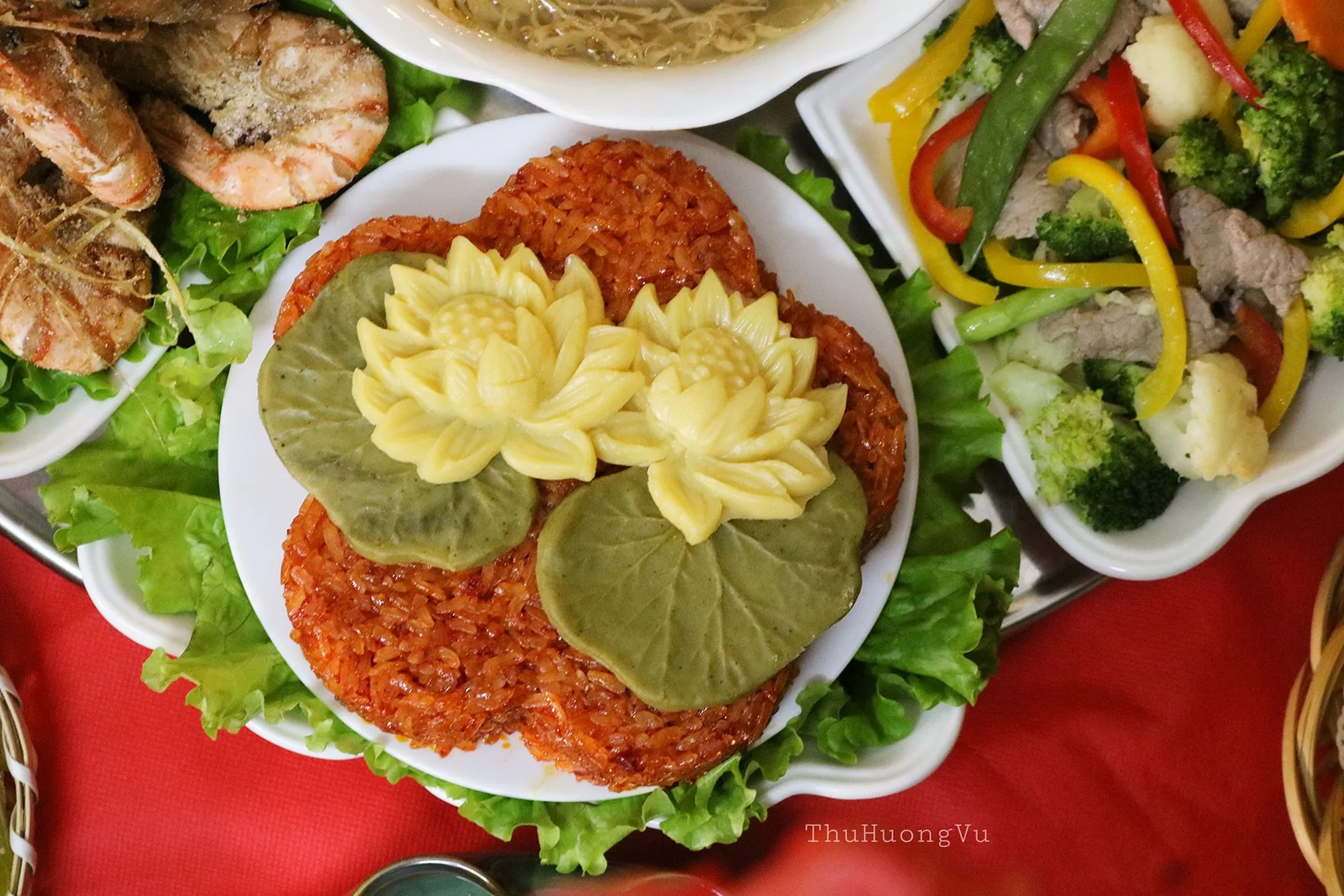 Xôi gấc đỏ tươi