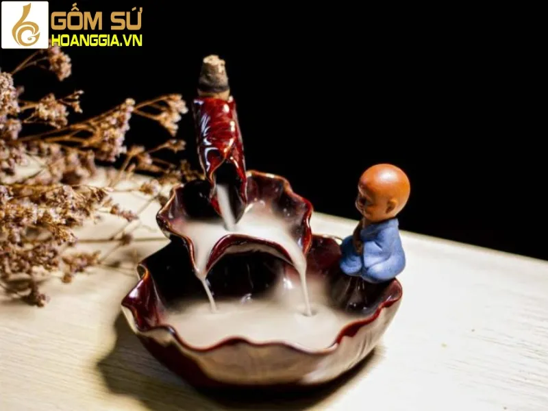 Thác khói trầm hương Bát Tràng là gì?