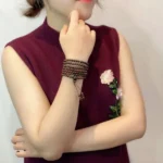 Ngày nay rất nhiều người ưa chuộng sản phẩm Vòng tay Trầm Hương vì nó đem lại nhiều giá trị đến người sử dụng.