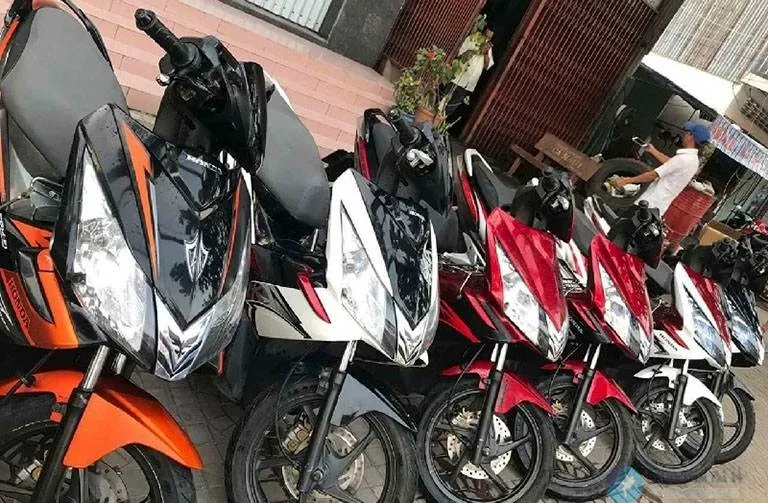 Dàn xe phượt tại Motorbike Rental Marble Mountain