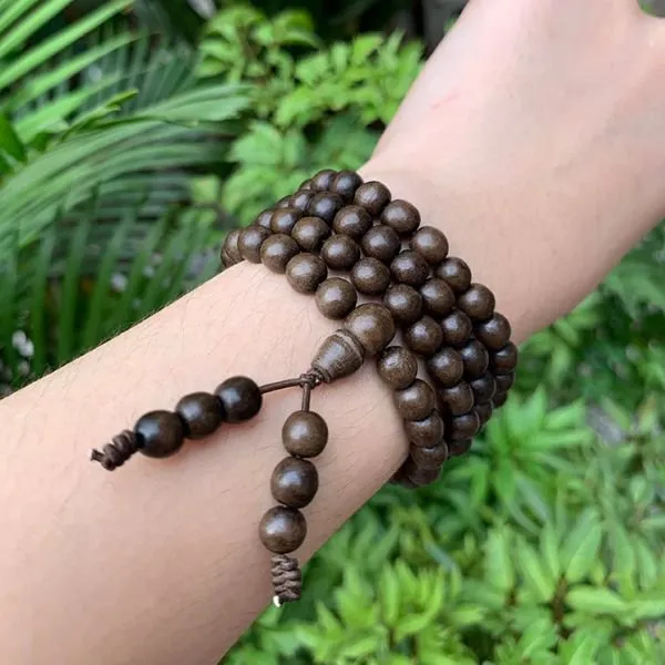 Vòng tay Trầm Hương Việt tinh tế