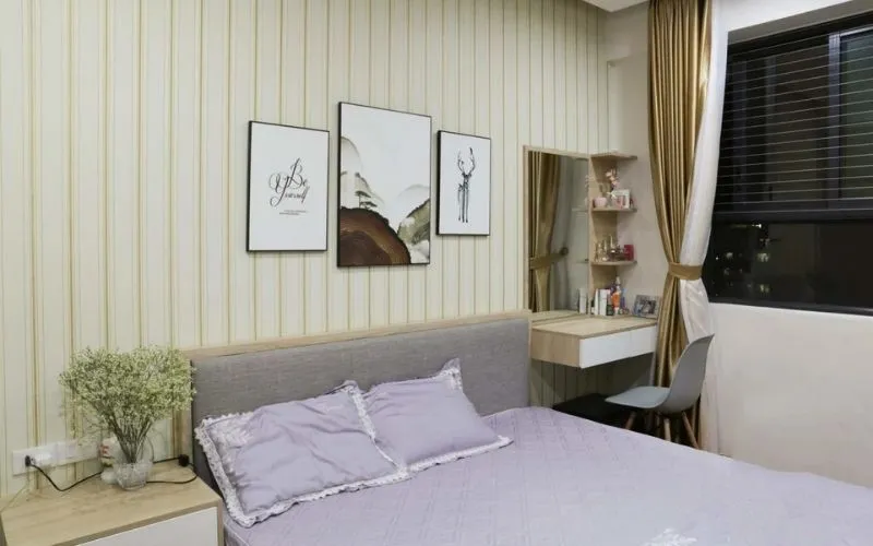 Tranh chủ đề cảnh núi với nét vẽ đơn giản, tinh tế