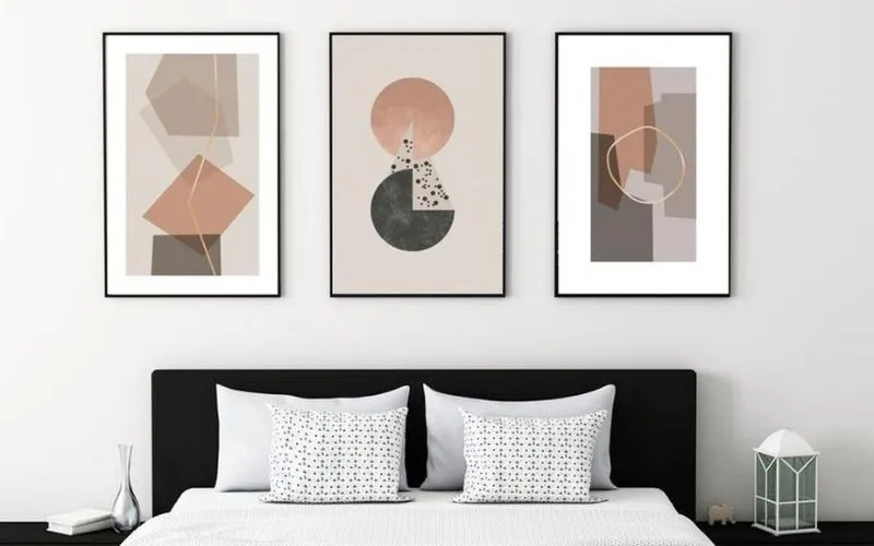 Tranh treo theo phong cách hiện đại, cách điệu