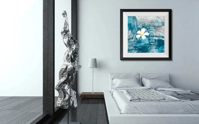 Hoa trôi trong nước đem đến sự nhẹ nhàng, tinh khiết