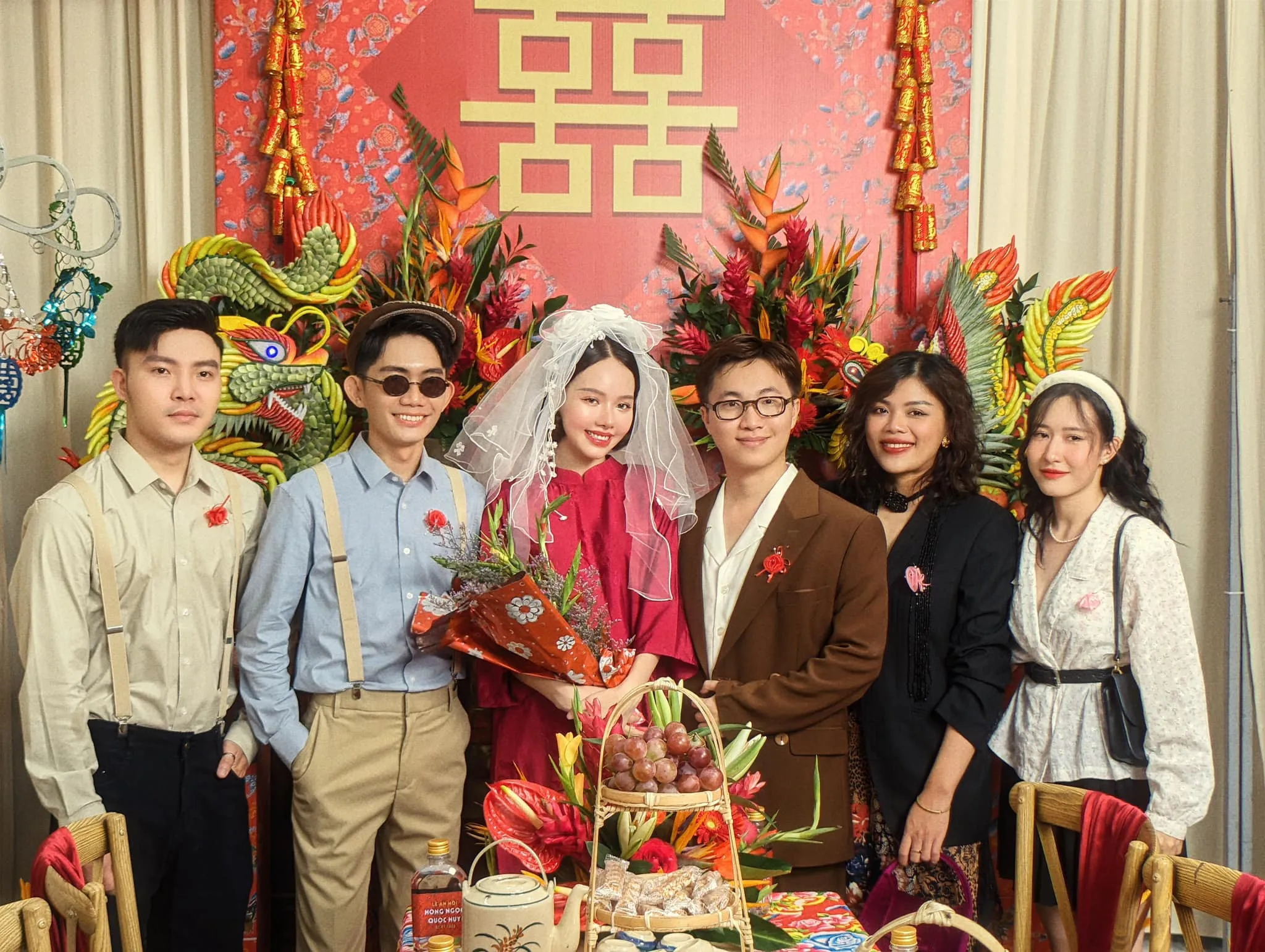 Cặp đôi đang tìm hiểu về các yếu tố đại kỵ để bảo vệ hạnh phúc lứa đôi