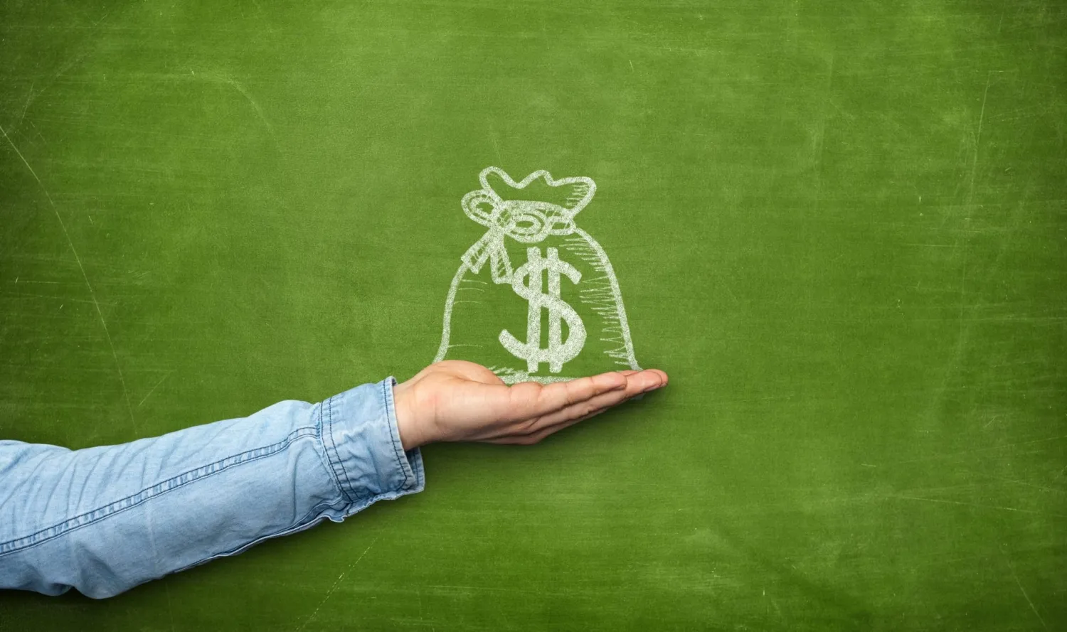 Phong thủy tài lộc tuổi Sửu năm 2026 với biểu tượng đồng tiền và ngũ hành