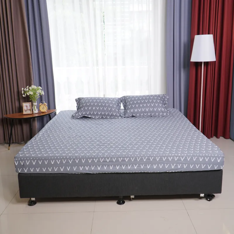 Bộ sản phẩm xanh dương mang lại giấc ngủ sâu và tái tạo năng lượng cho cả hai mệnh.