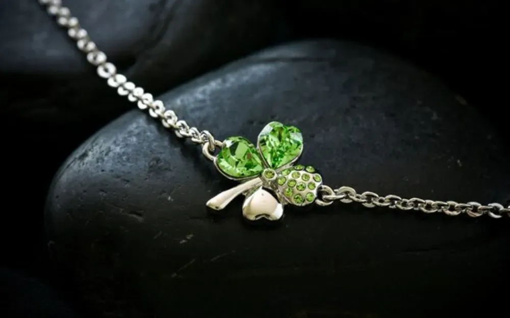 Hướng dẫn đo size cổ tay bằng dây chỉ và thước kẻ