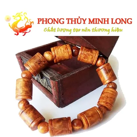 Mẫu vòng tay gỗ huyết long 14 ly đốt trúc độc đáo