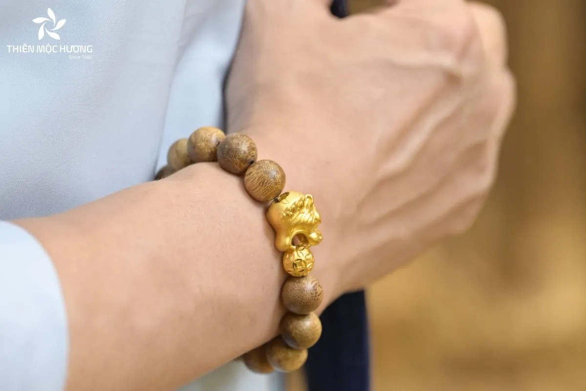 Vòng trầm hương cho nam đẳng cấp Philippines mang hương thơm ngọt sâu độc bản.