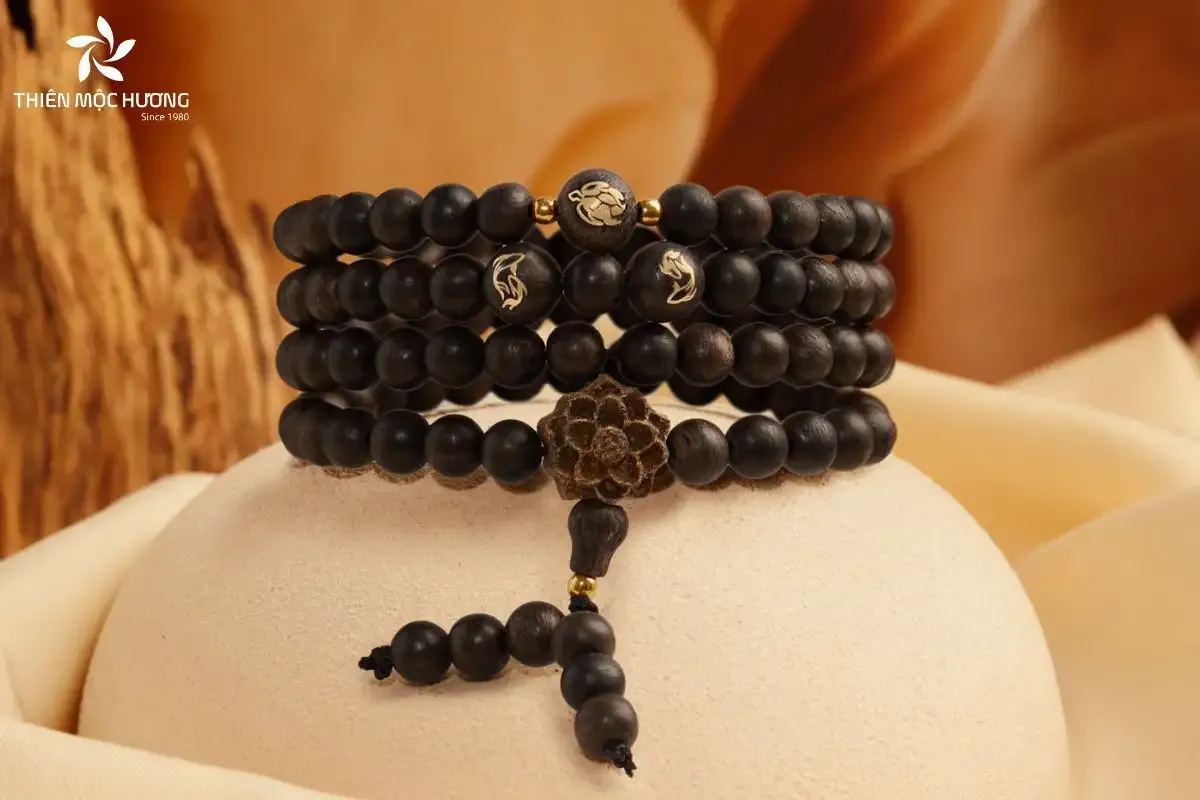 Vòng trầm 108 hạt Kim Trường Tịnh khảm vàng phong thủy