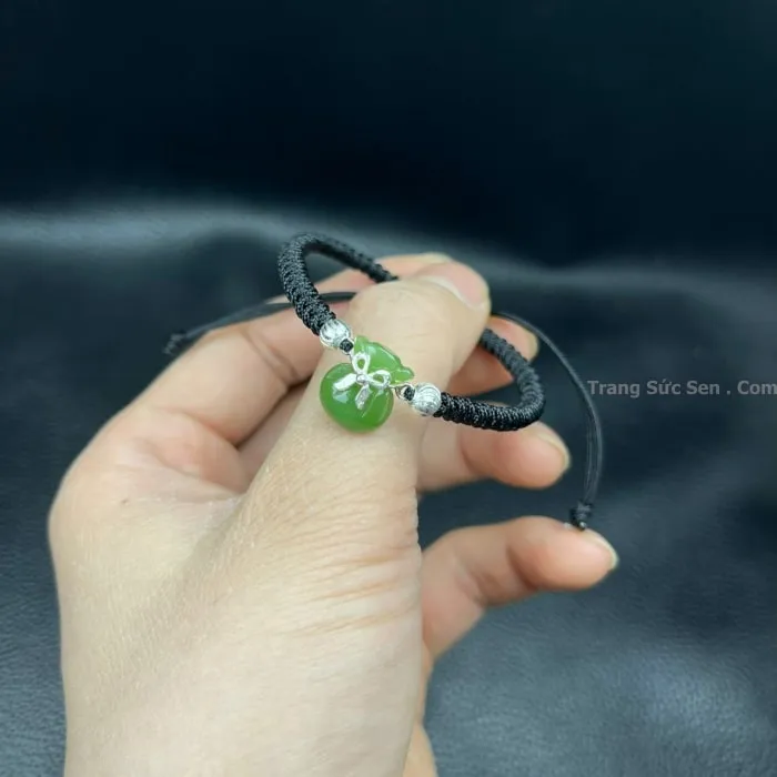 vòng vải đá ngọc bích