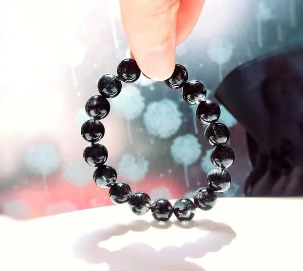 Vòng tay thạch anh tóc đen