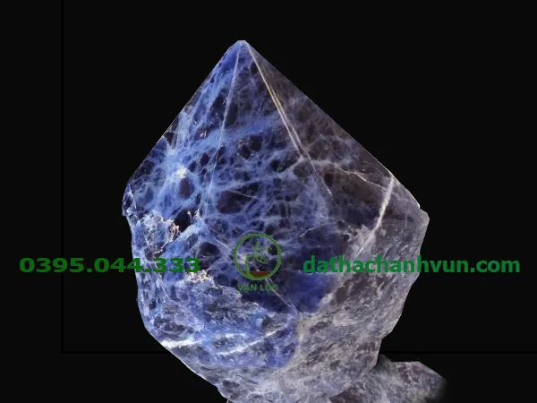 Ý nghĩa của đá thạch anh xanh biển trong phong thủy