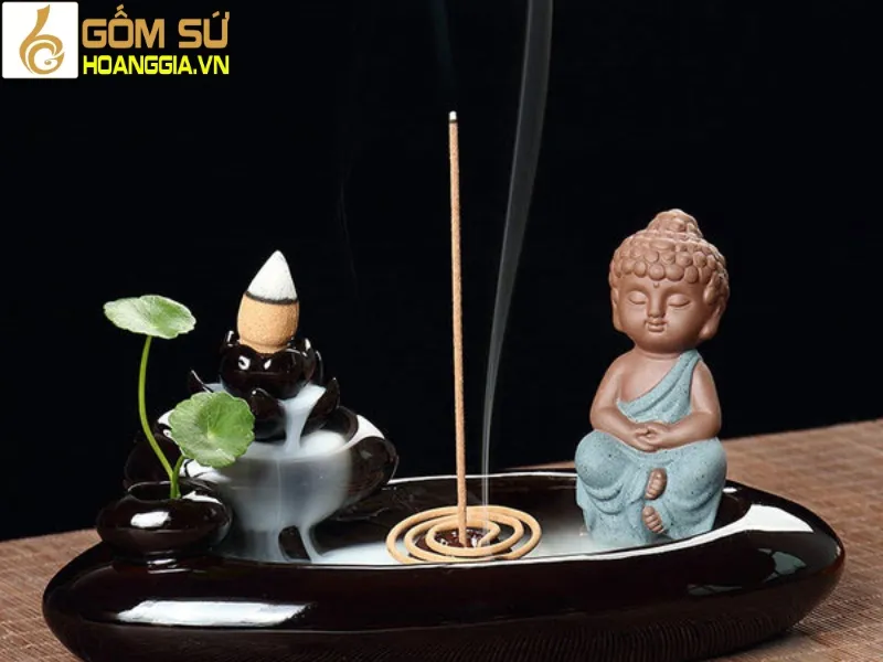 Ý nghĩa phong thủy của thác khói trầm hương