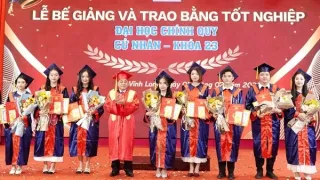 Lễ trao bằng tốt nghiệp ghi dấu ấn quan trọng trong sự nghiệp của các tân cử nhân năm 2026