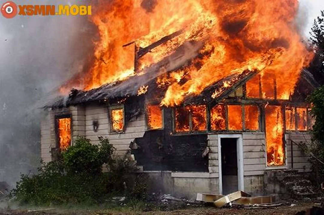 Điềm báo ngủ mơ thấy cháy nhà đánh con gì là lành hay dữ