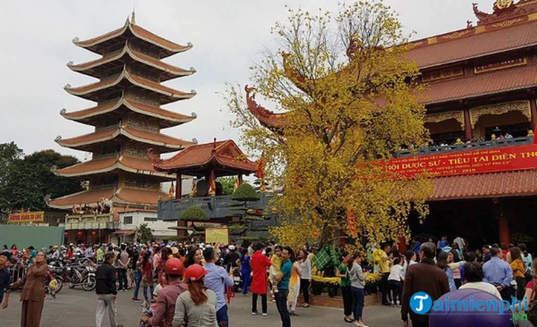 mơ thấy đi chùa và xin quẻ trong chùa