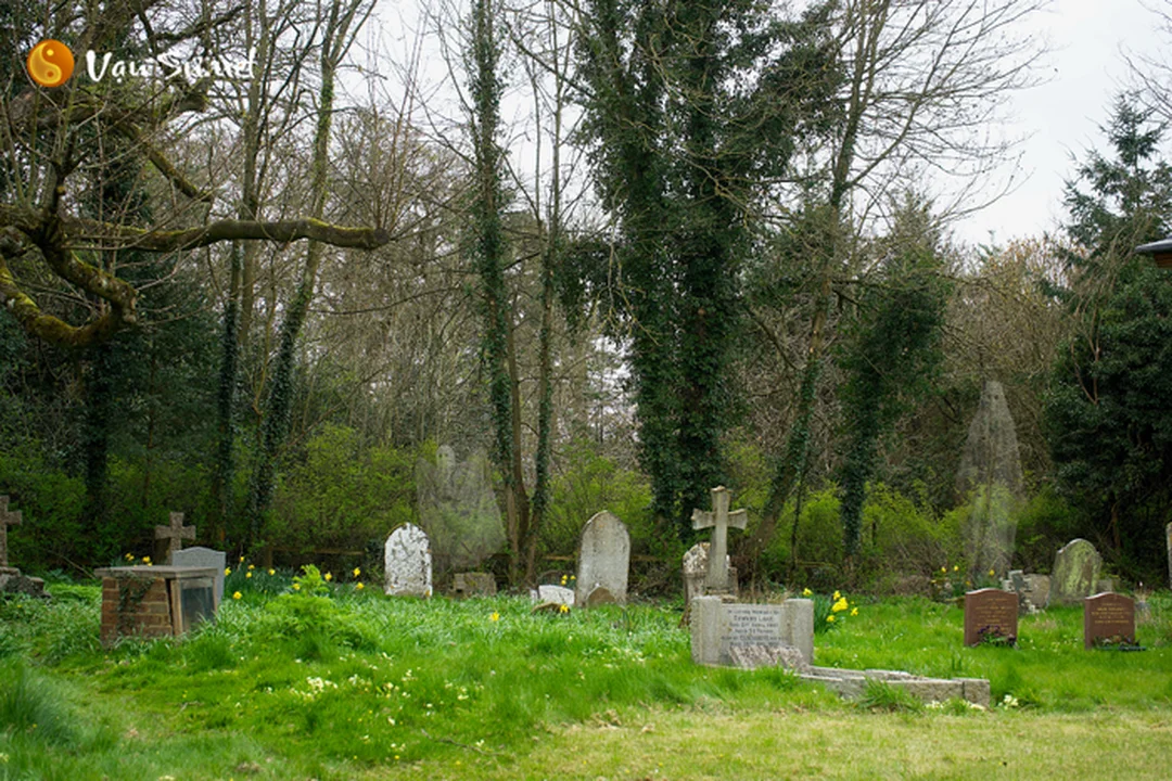 mơ thấy nói chuyện với người chết là điềm gì