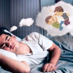 mo thay xa hoi den danh con gi qua canh danh nhau hon loan