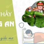 nam mo thay cong an bat danh con gi voi canh bi cong an bat