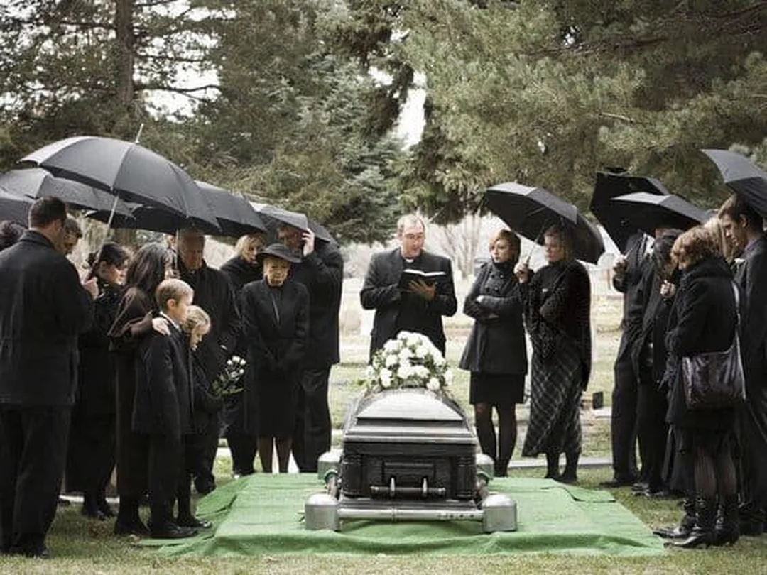 nằm mơ thấy đám ma đánh đề con gì - hình minh họa 4 nằm mơ thấy đám ma đánh đề con gì - hình minh họa 4